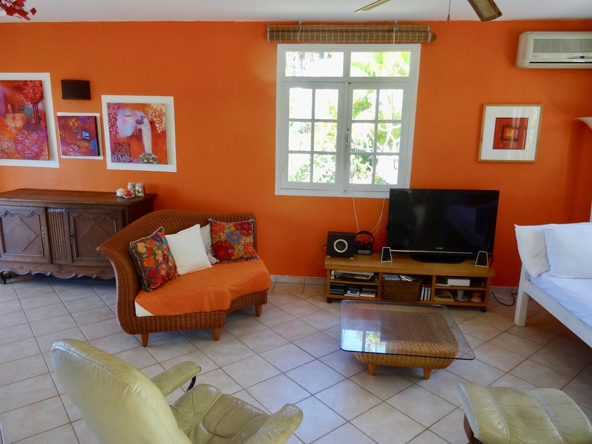 Mangoplaya Villa Deshaies Room photo